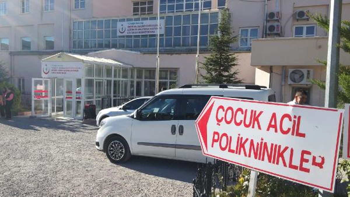 Genç Anne, Hastanede 4\'üncü Kattan Ölüme Atladı