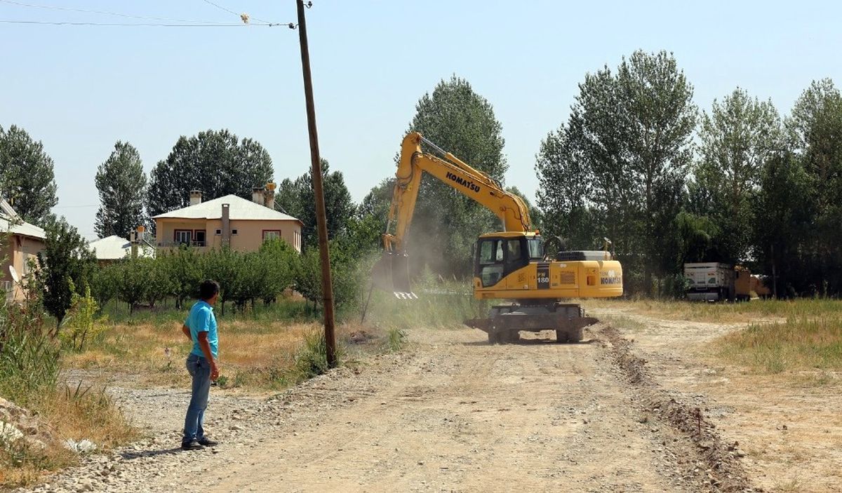Gürpınar\'da Yeni İmar Yolları Açılıyor