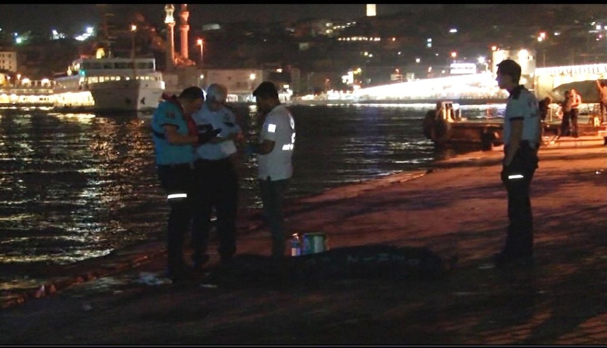 Karaköy Sahili\'nde Ceset Bulundu