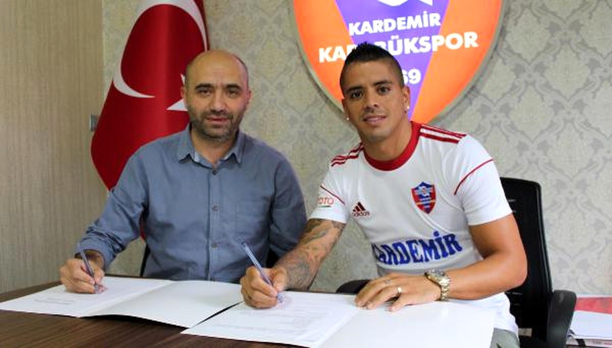 Kardemir Karabükspor Ibanez\'i Kiraladı