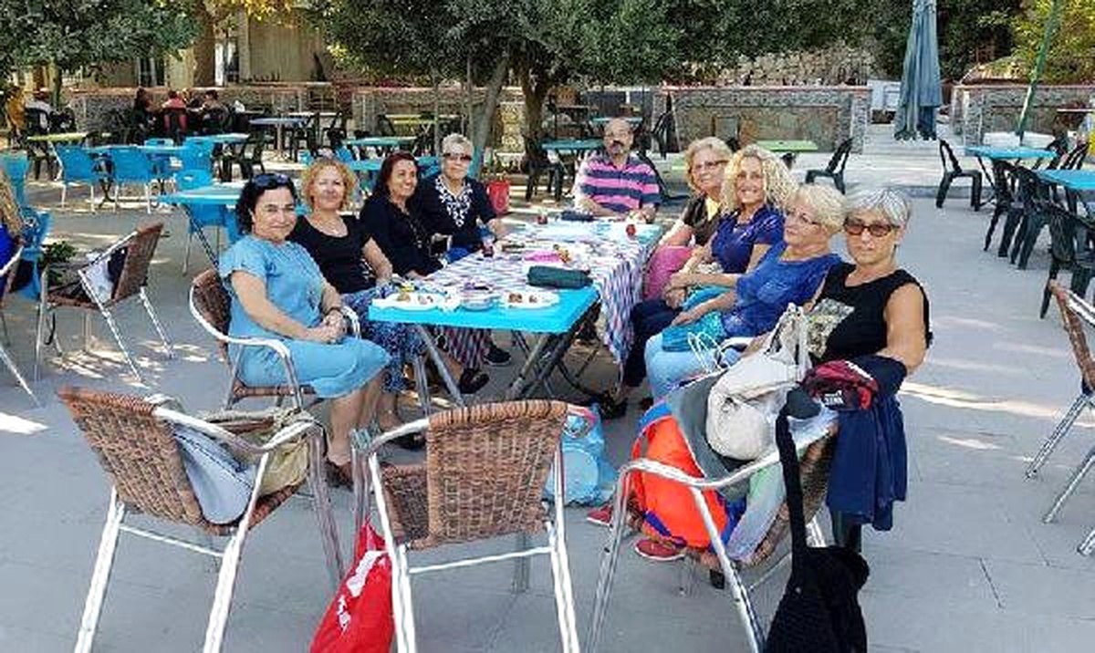 Kazada Ölen Müzik Öğretmenine Pastalı Doğum Günü