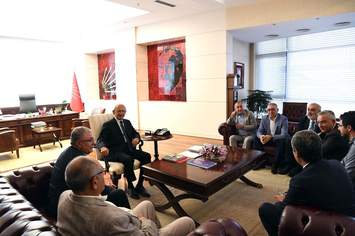 Kılıçdaroğlu, Alevi Bektaşi Federasyonu Heyeti ile Bir Araya Geldi