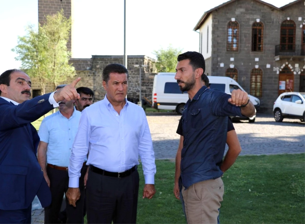 Mustafa Sarıgül, Akşener\'in Partisine Katılacağı İddialarına Cevap Verdi