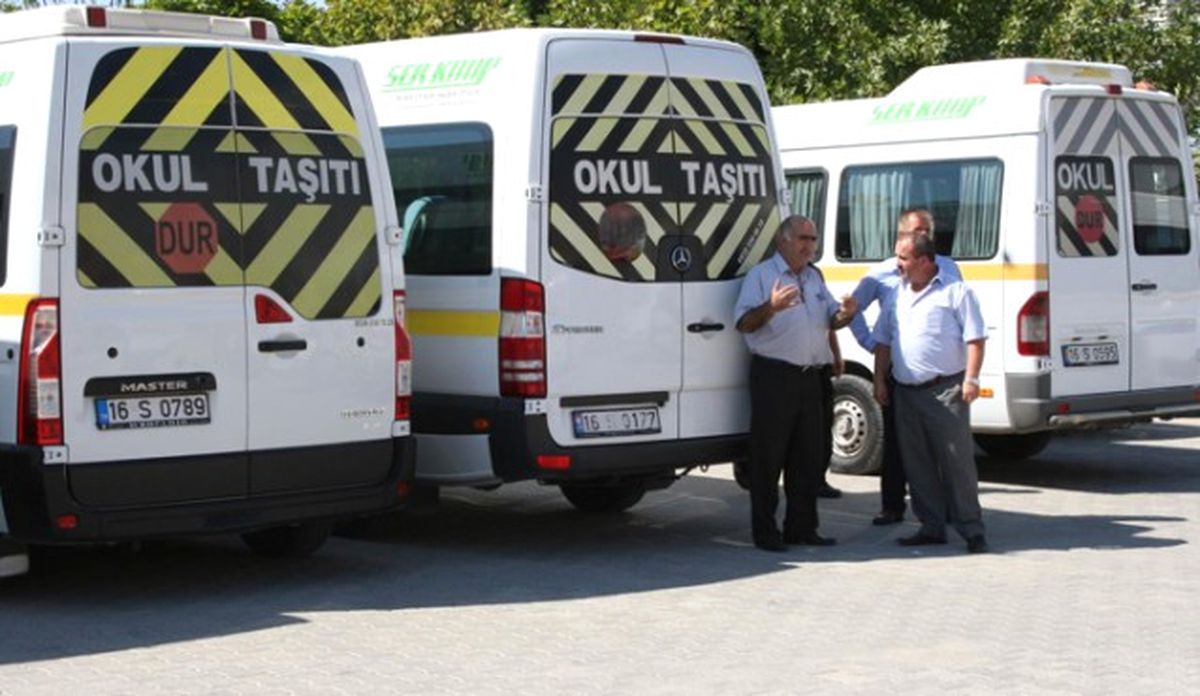 Okul Servislerine Zam Yapıldı