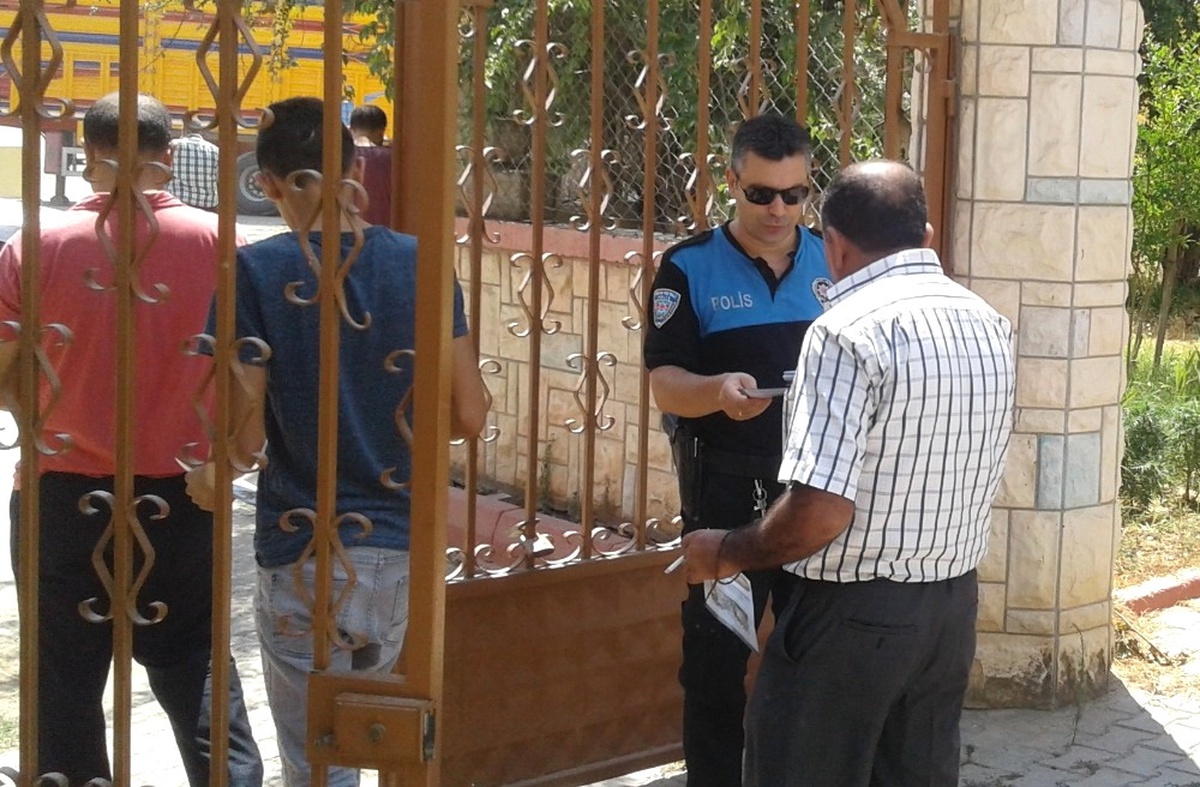 Polis Vatandaşları Suç ve Suçlulara Karşı Uyardı