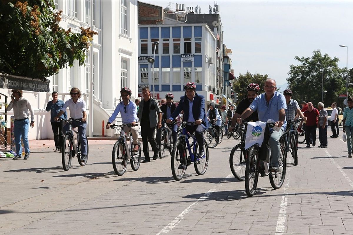 Sakarya\'da Basın Mensuplarına Bisiklet Hediye Edildi