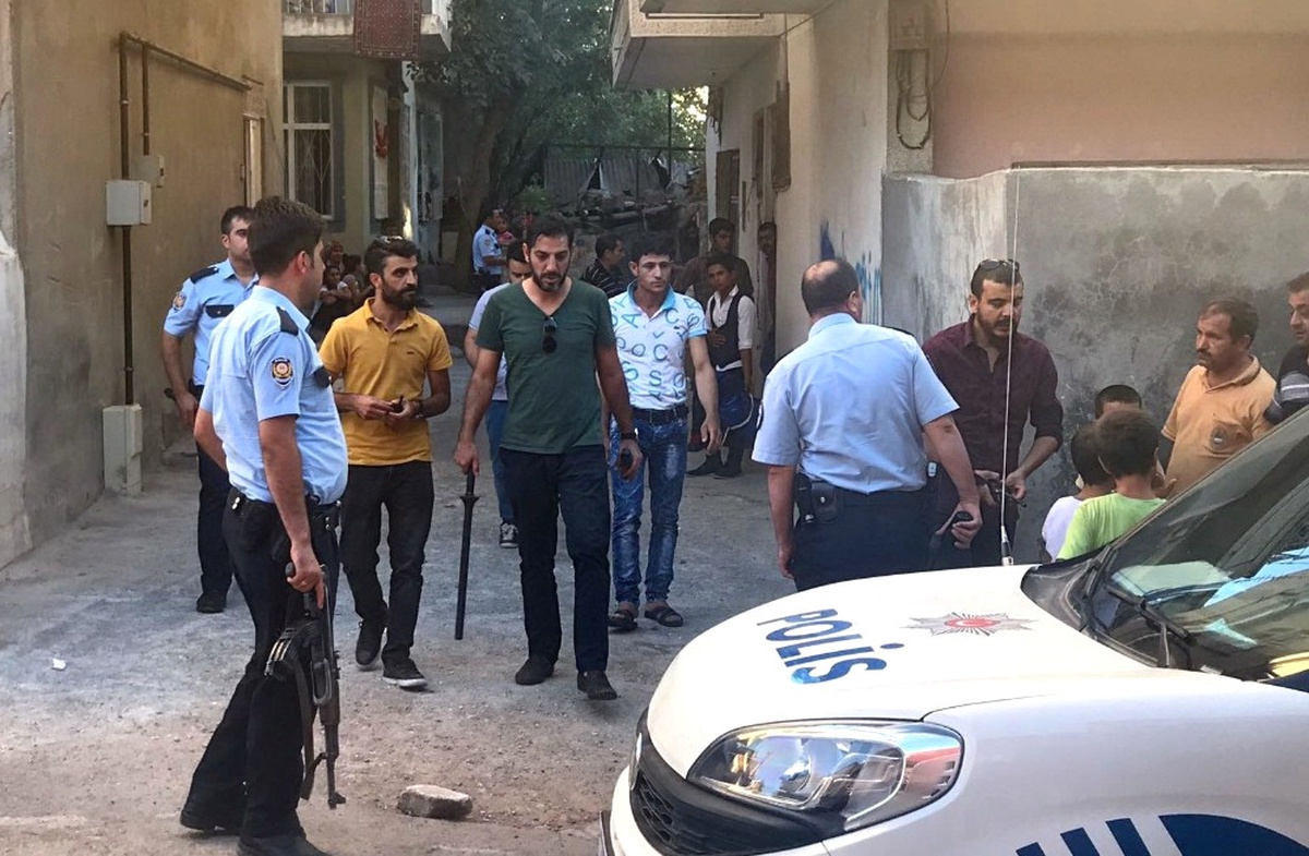 Suriyeliler ve Mahalle Sakinleri Arasında Kavga