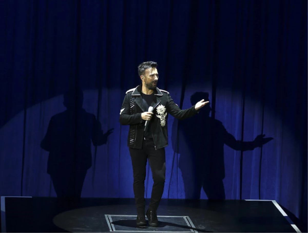 Tarkan\'ın İkinci Harbiye Konserinde Büyük Talihsizlik