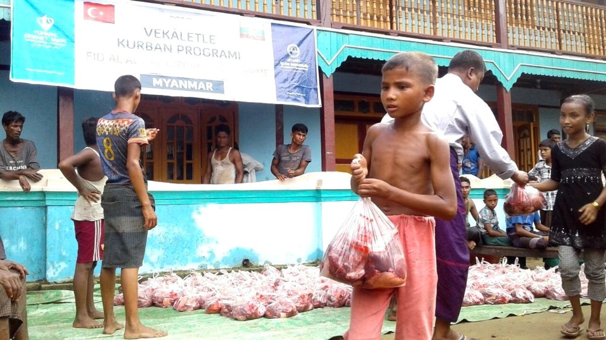 Türkiye Diyanet Vakfı Arakan\'a Yardım İçin Yola Çıkıyor