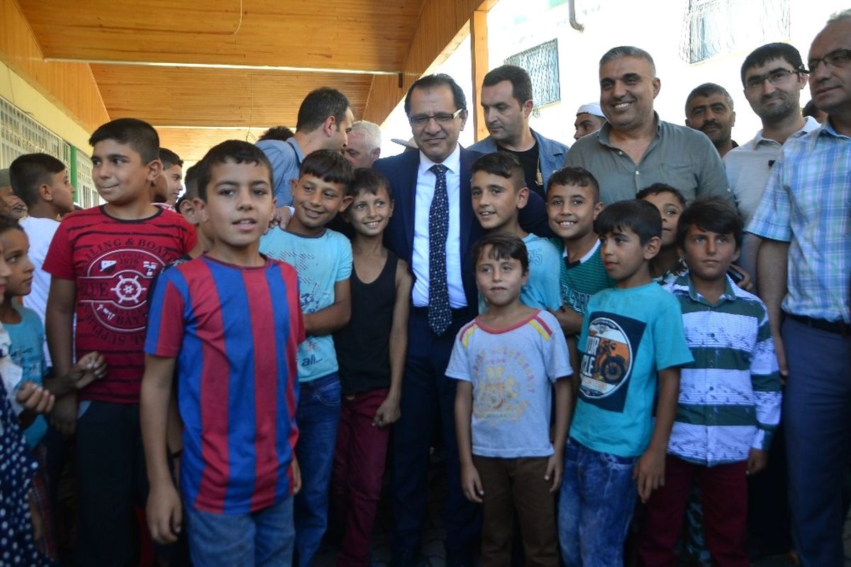 Yıldız: "Bayrağımızı İndiremeyecekler"