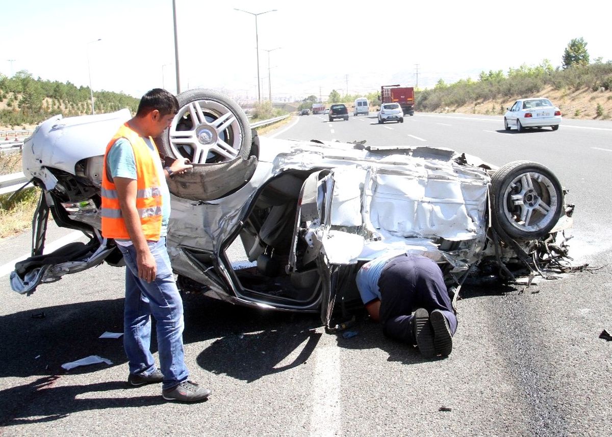 Başkent\'te Trafik Kazası: 2 Yaralı