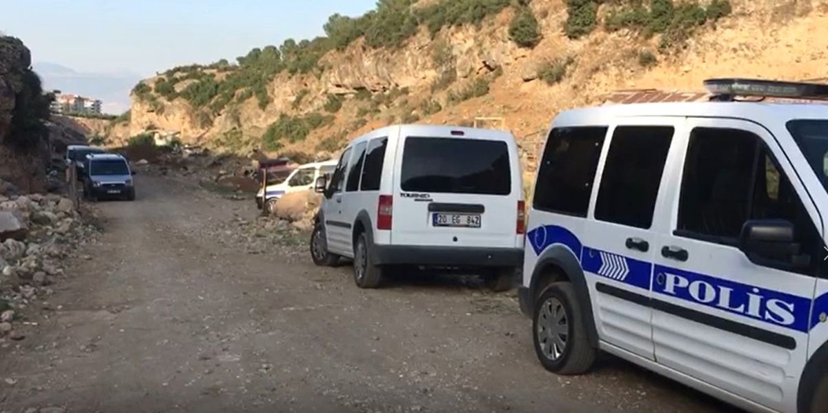 Çoban Uçurumda Erkek Cesedi Buldu