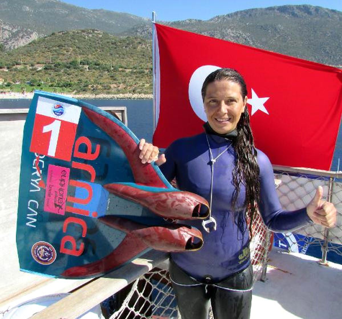 Derya Can\'dan Serbest Dalışta 2\'nci Türkiye Rekoru