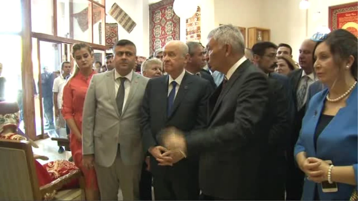 Devlet Bahçeli, Halı ve Kilim Müzesini İnceledi