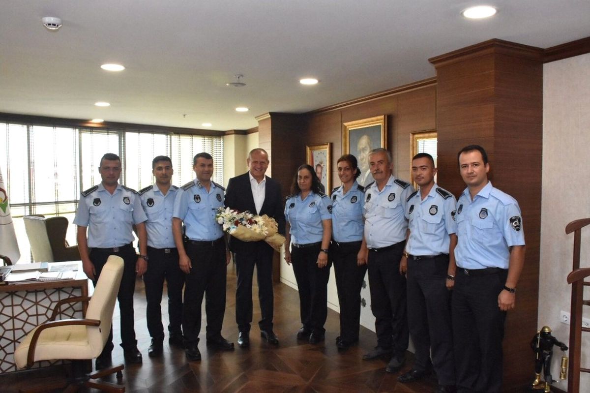 Her Zaman Halkın İçindeler