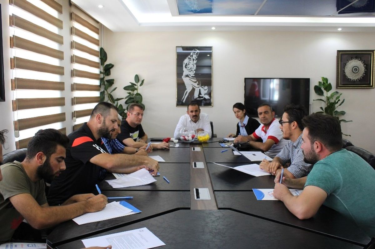 İl Müdürü Kısacık, Kulüp Temsilcileri ile Biraraya Geldi