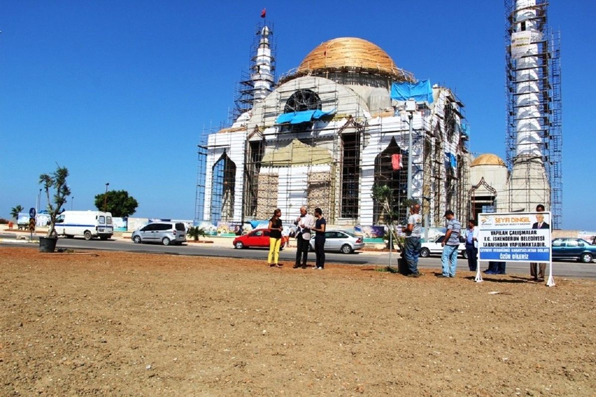İskenderun Sahil Cami\'ye Peyzaj Düzenlemesi