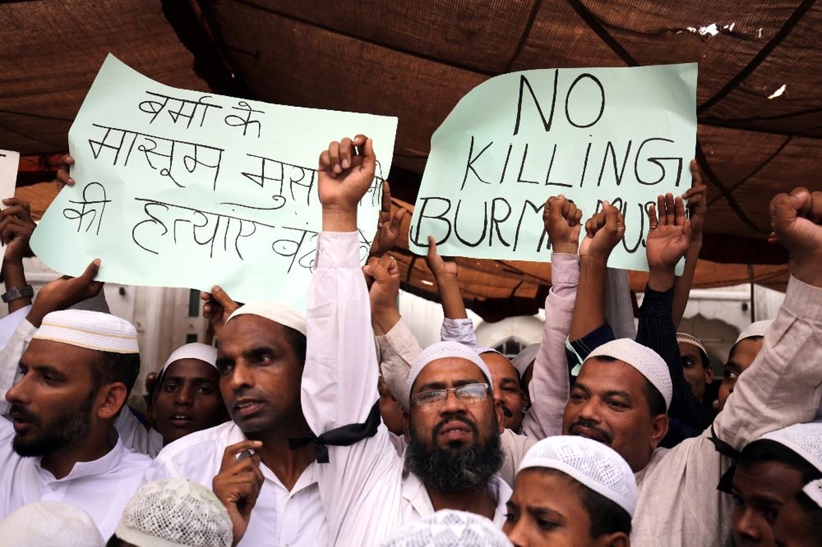 İslam Ülkelerinde Myanmar\'da Müslümanlara Yapılan Baskı ve Şiddet Protesto Edildi