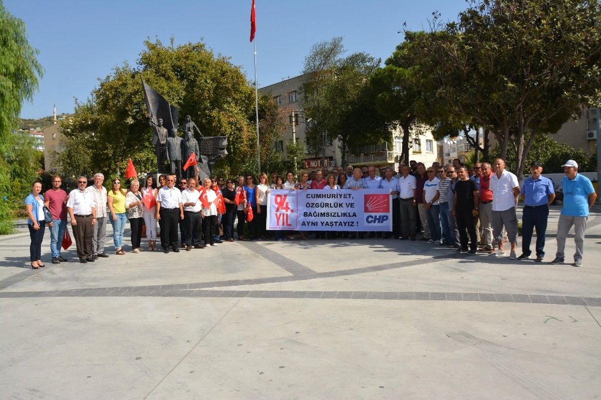 Söke CHP\'den 94. Yıl Kutlaması