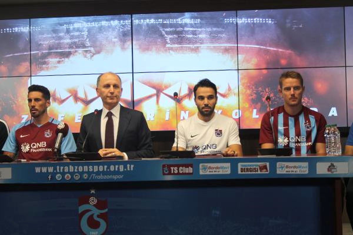 Trabzonspor\'da 3 İmza