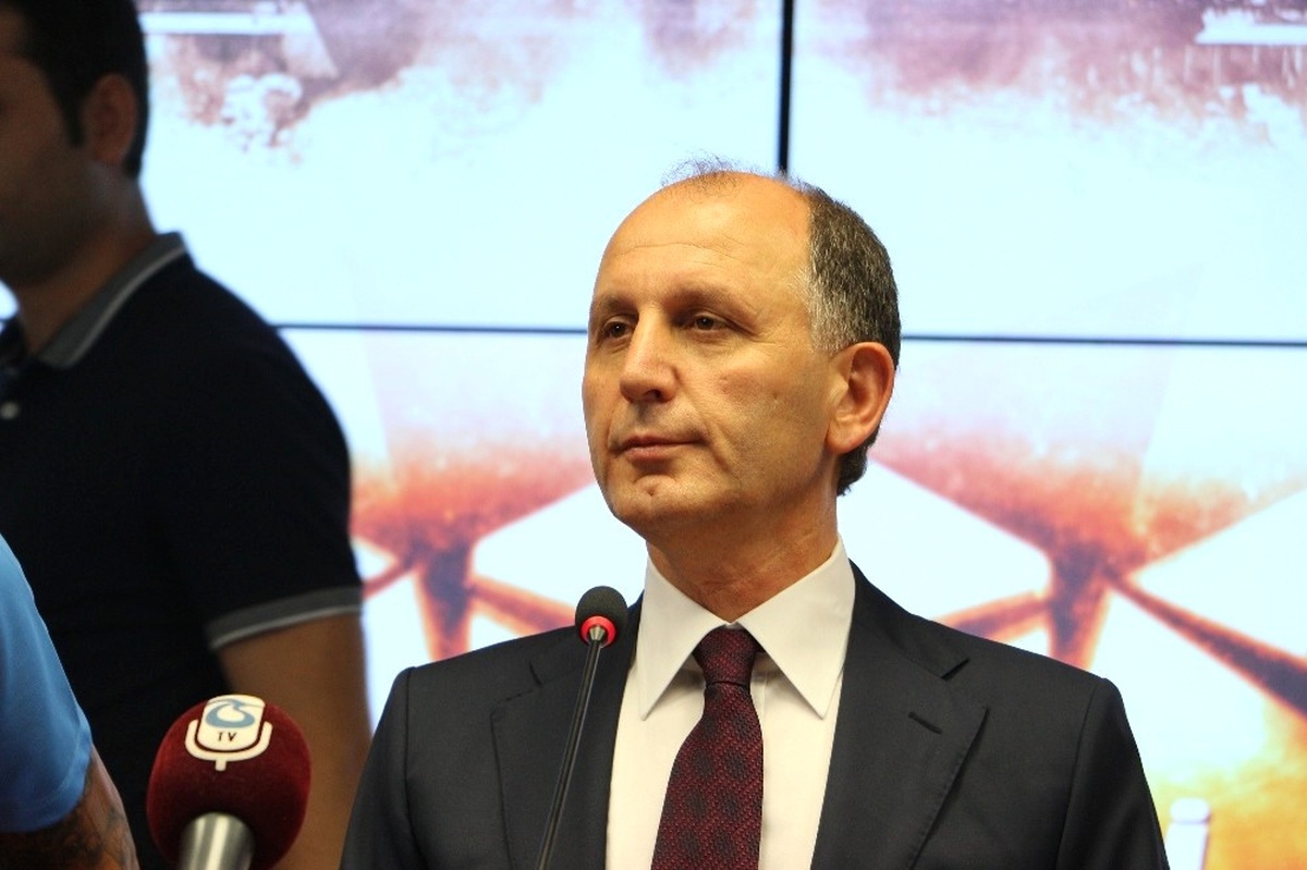 Trabzonspor, Yeni Transferlerine İmza Attırdı