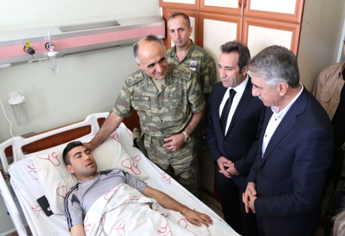 Vali Mantı, Yaralı Askeri Ziyaret Etti