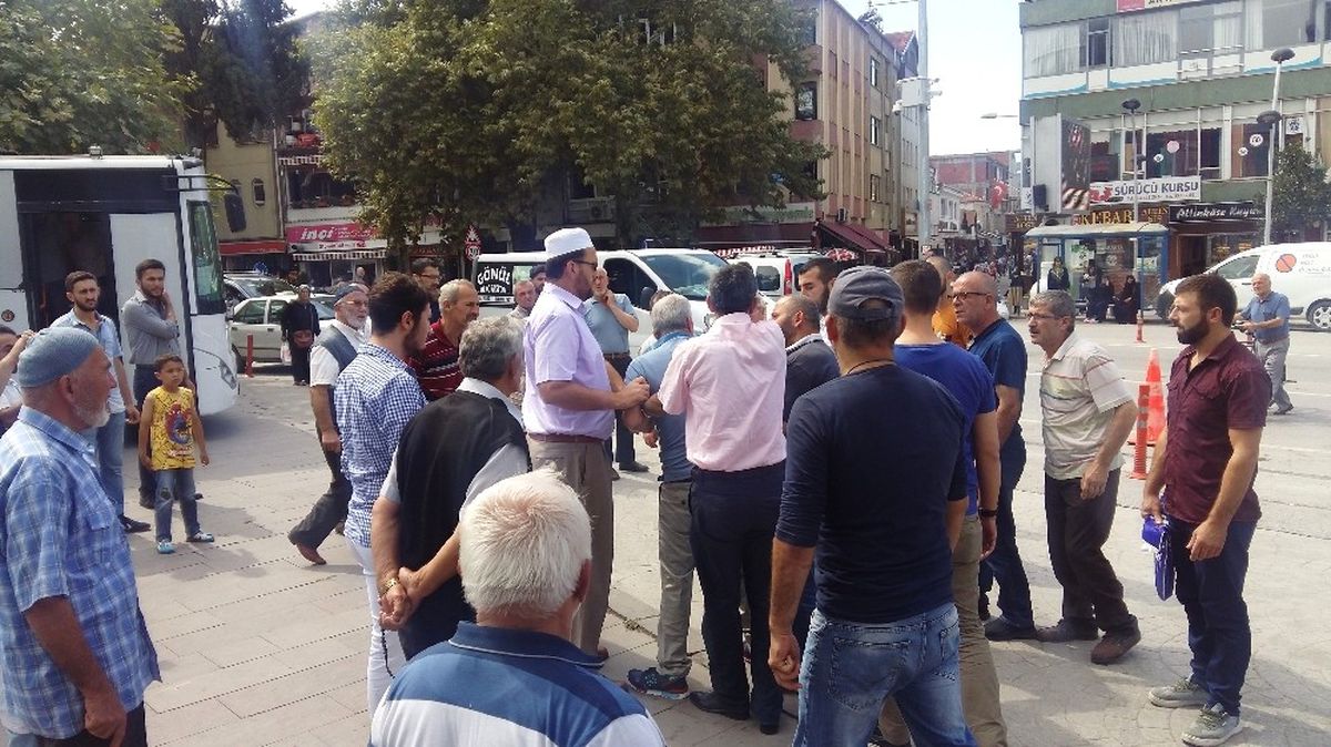 Yardım Ediyormuş Gibi Görünüp Sadaka Kutusundan Para Çalan Hırsız Yakalandı
