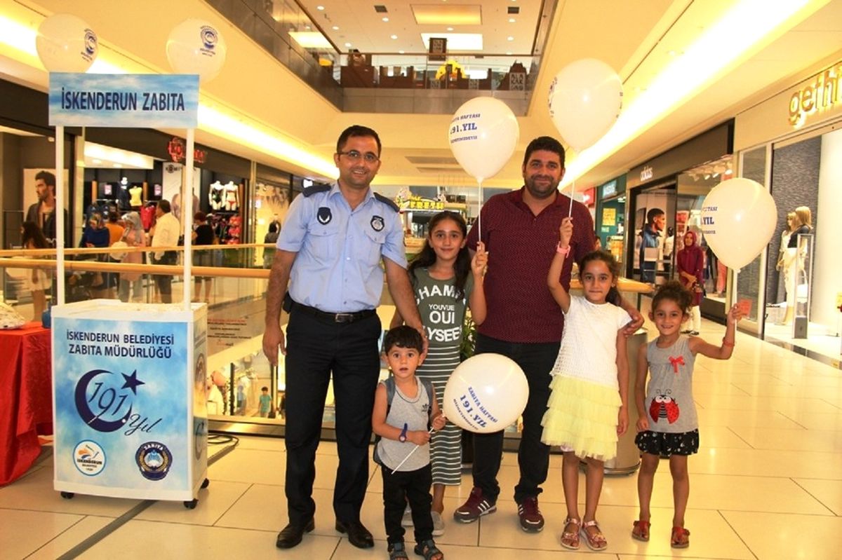 Zabıtadan Çocuklara Balon Sürprizi
