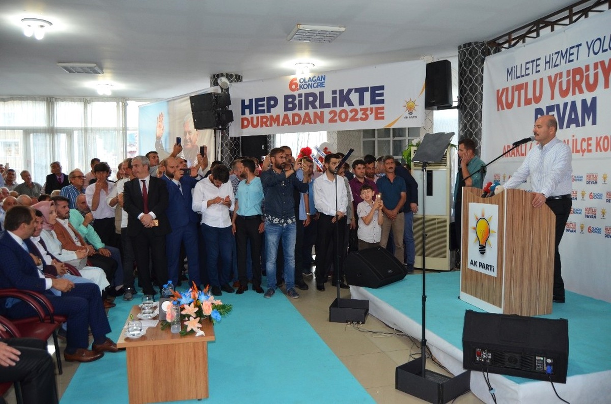 Bakan Soylu: "Siyaseti Cumhurbaşkanı Erdoğan Ne Zaman Noktalarsa Ben de O Zaman Noktalayacağım"