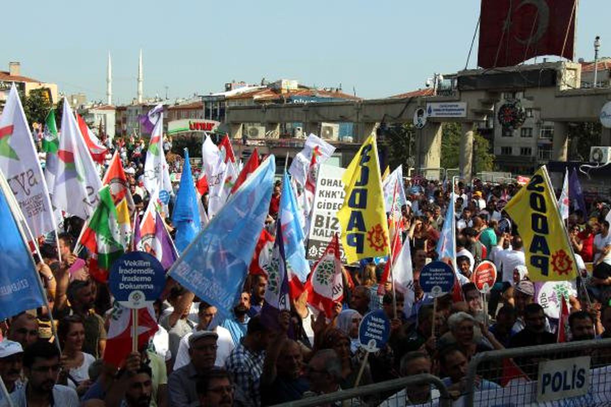 Bakırköy Özgürlük Meydanı\'nda \'Barış\' Mitingi Yapıldı