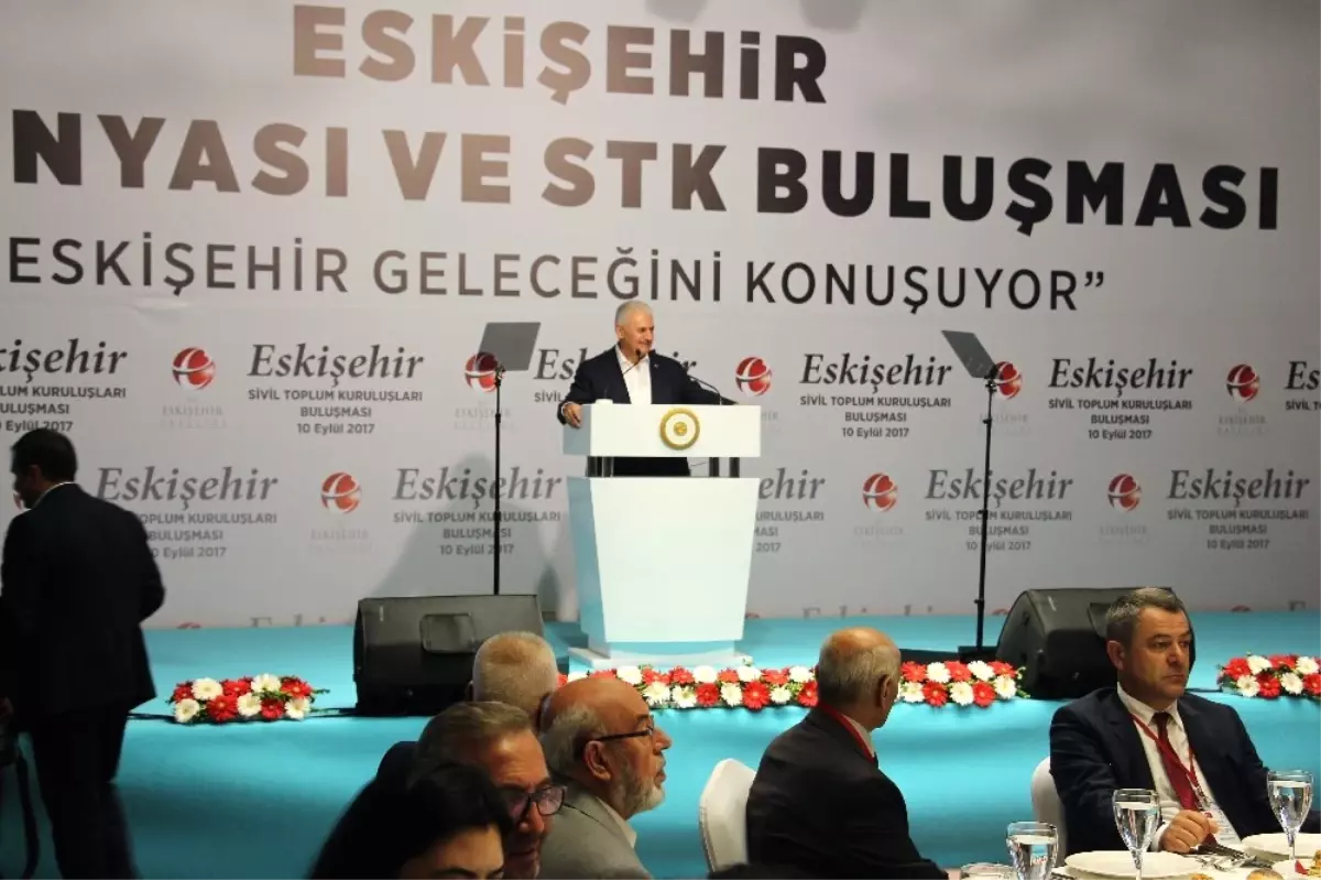 Başbakan Yıldırım: "Eğer Bu İşlerle Başka Bir Ülke Karşı Karşıya Kalsaydı Yerle Bir Olurdu"