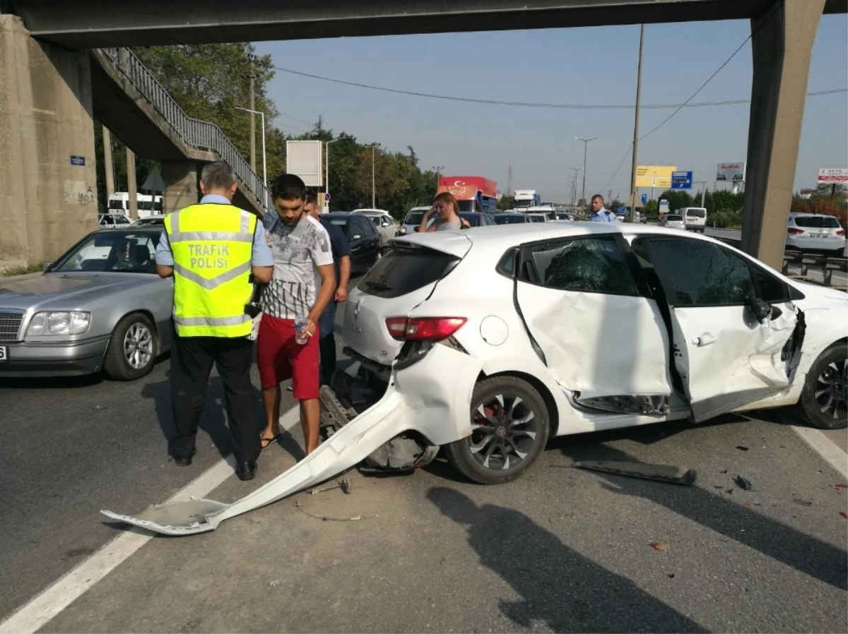 D-100 Karayolunda Meydana Gelen Zincirleme Kaza Trafiği Kitledi