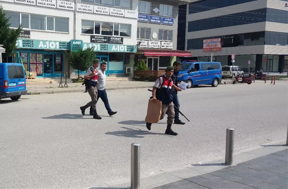 Fetö\'ye Küfreden Babasını Vurdu