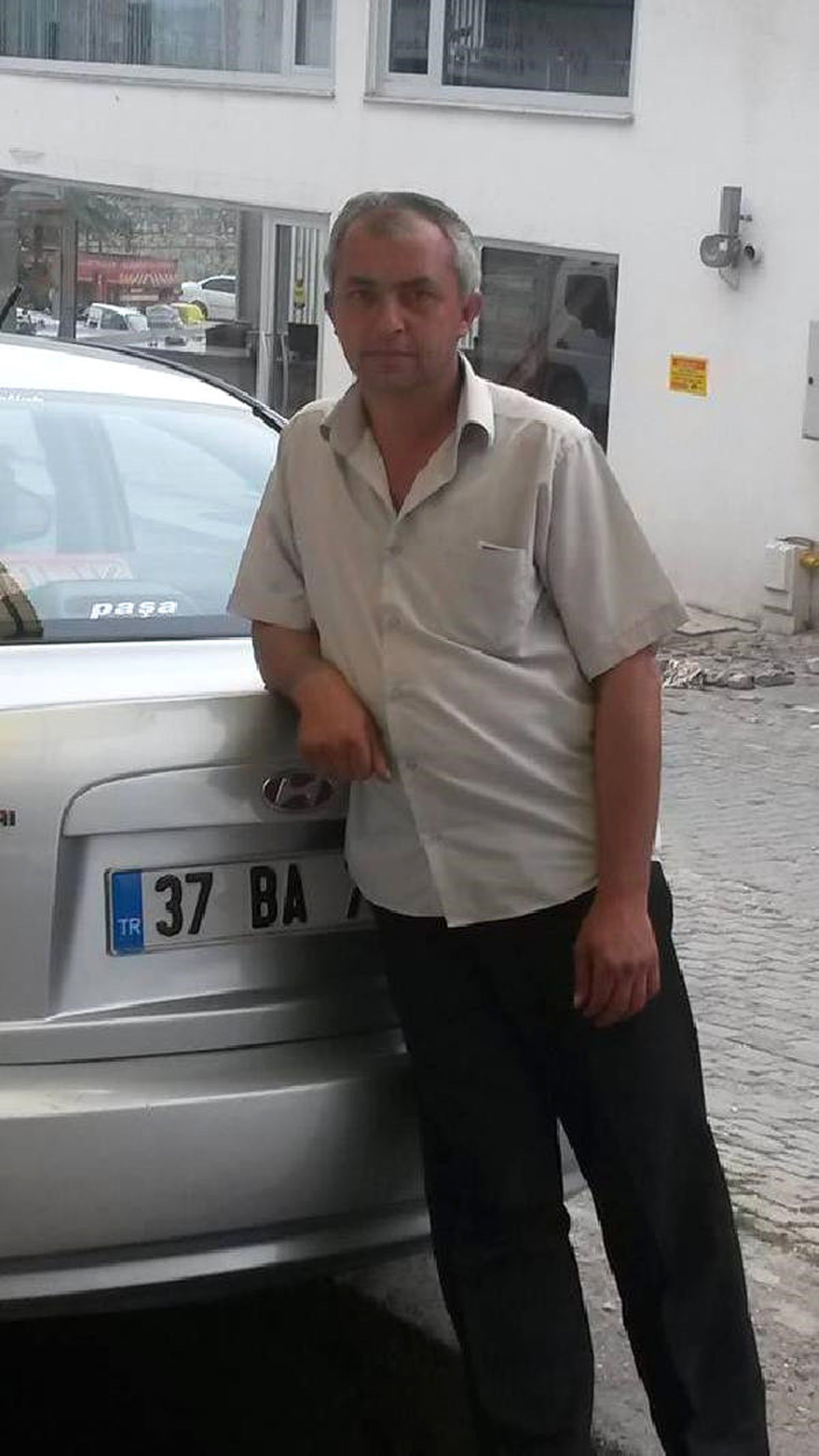 Kestiği Ağacın Altında Öldü