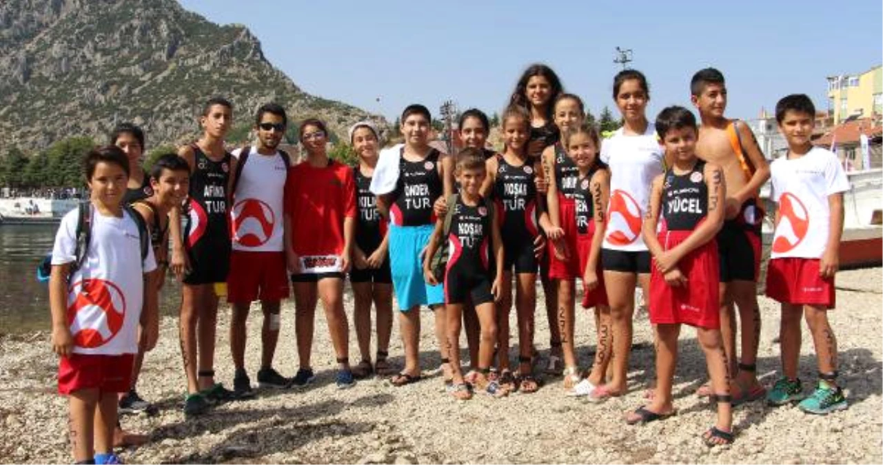 Sakin Şehir\' Eğirdir\'de Triatlon Heyecanı