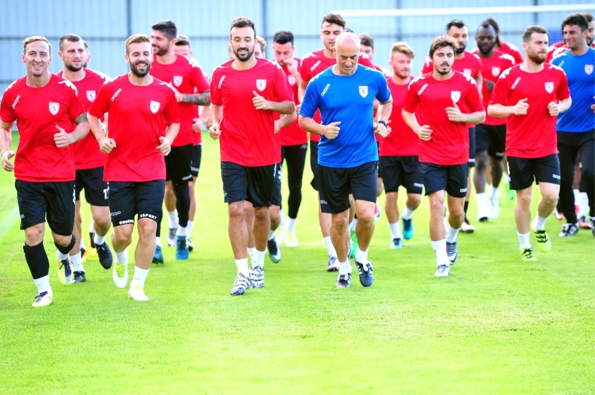 Samsunspor Bu Sezon 18 Futbolcu Transfer Etti