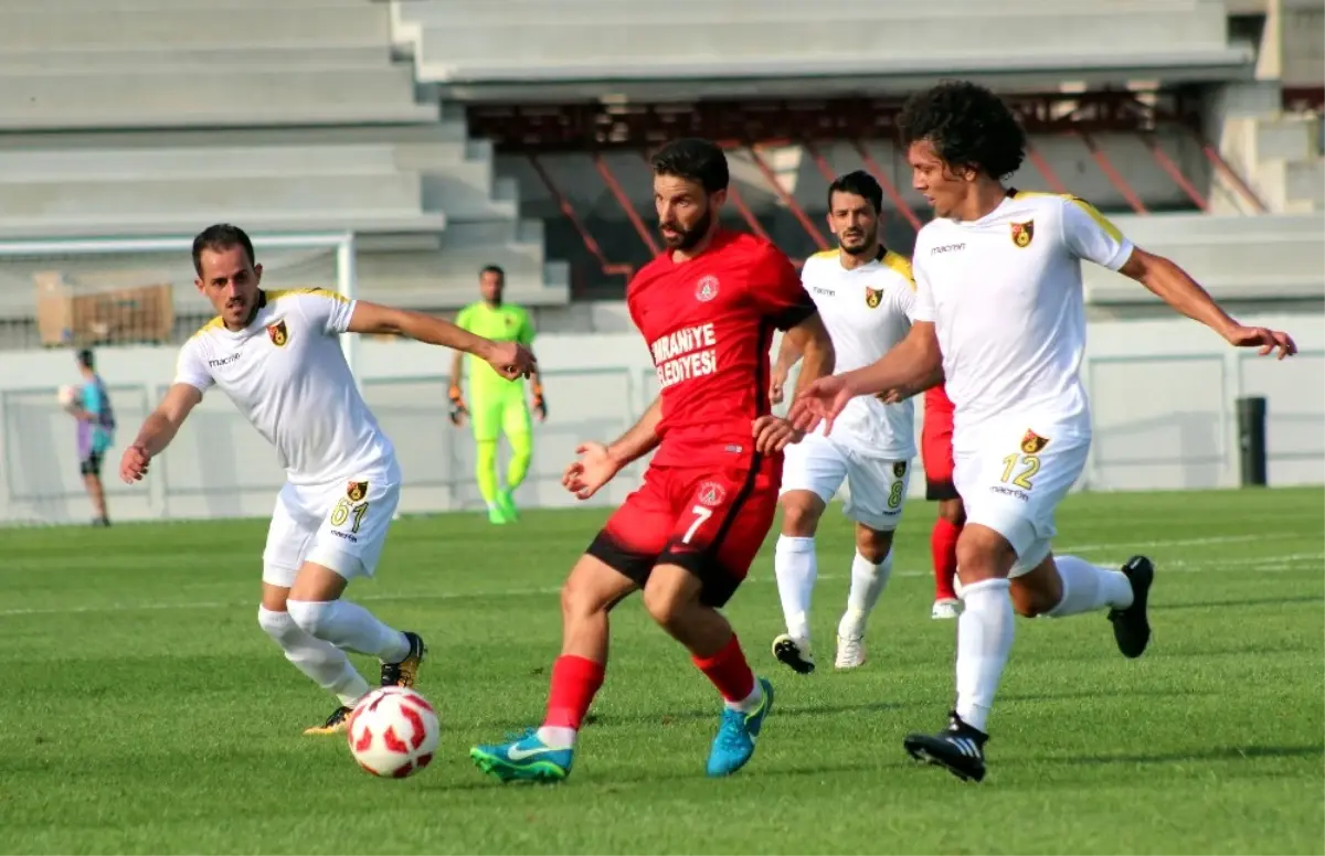 Ümraniyespor - İstanbulspor: 1-0