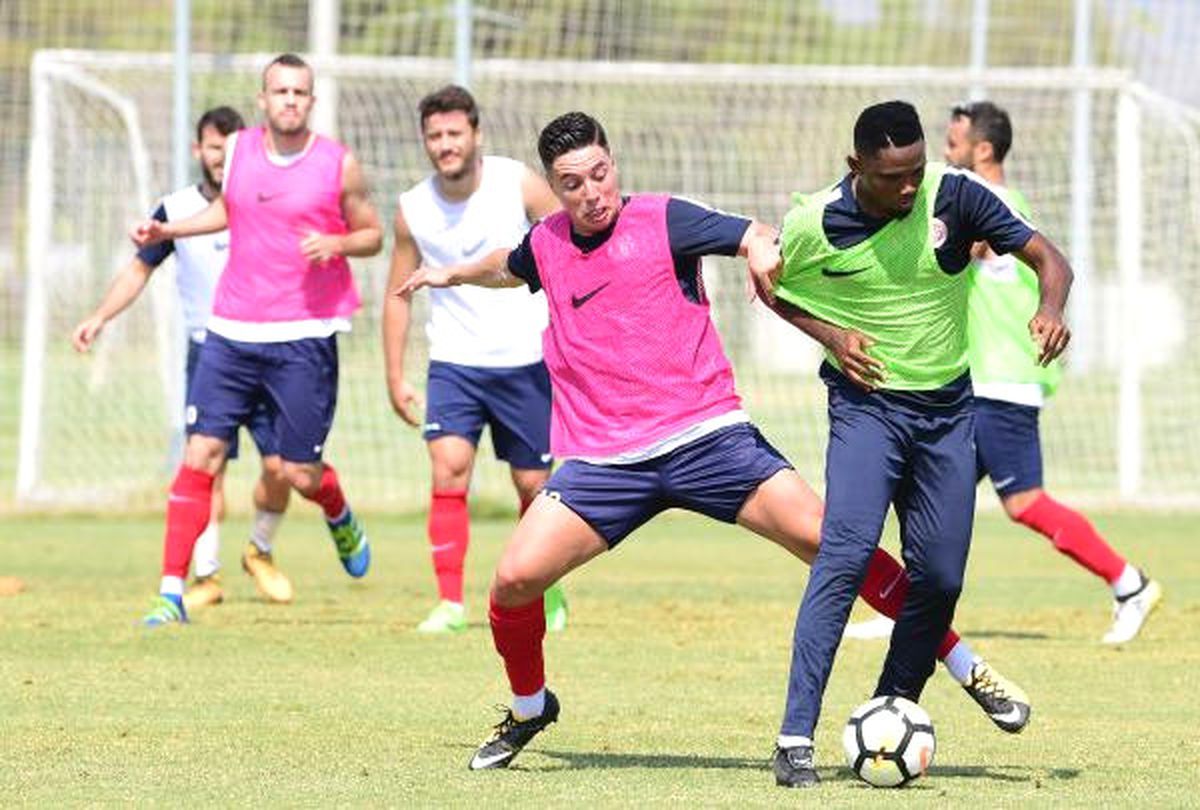 Antalyaspor\'da Samir Nasri Takımla Çalıştı