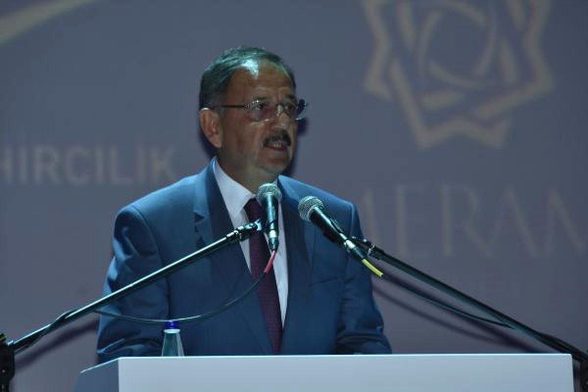Bakan Özhaseki: Hepimizi Korkutan İstanbul İçin Deprem Gerçeği Var