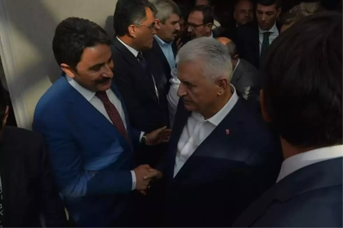 Başbakan Yıldırım, Belediye Başkanları ile Bir Toplantı Yaptı