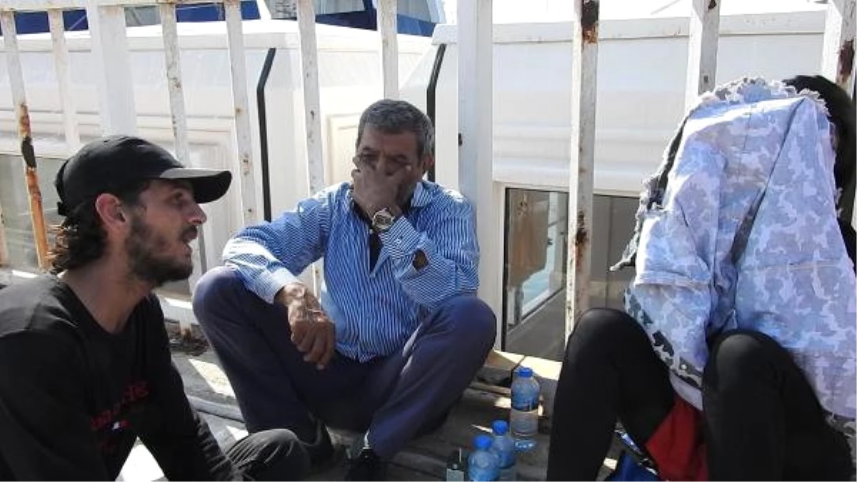 Çeşme\'den Sakız Adası\'na Geçmeye Çalışan 46 Suriyeli Kaçak Yakalandı
