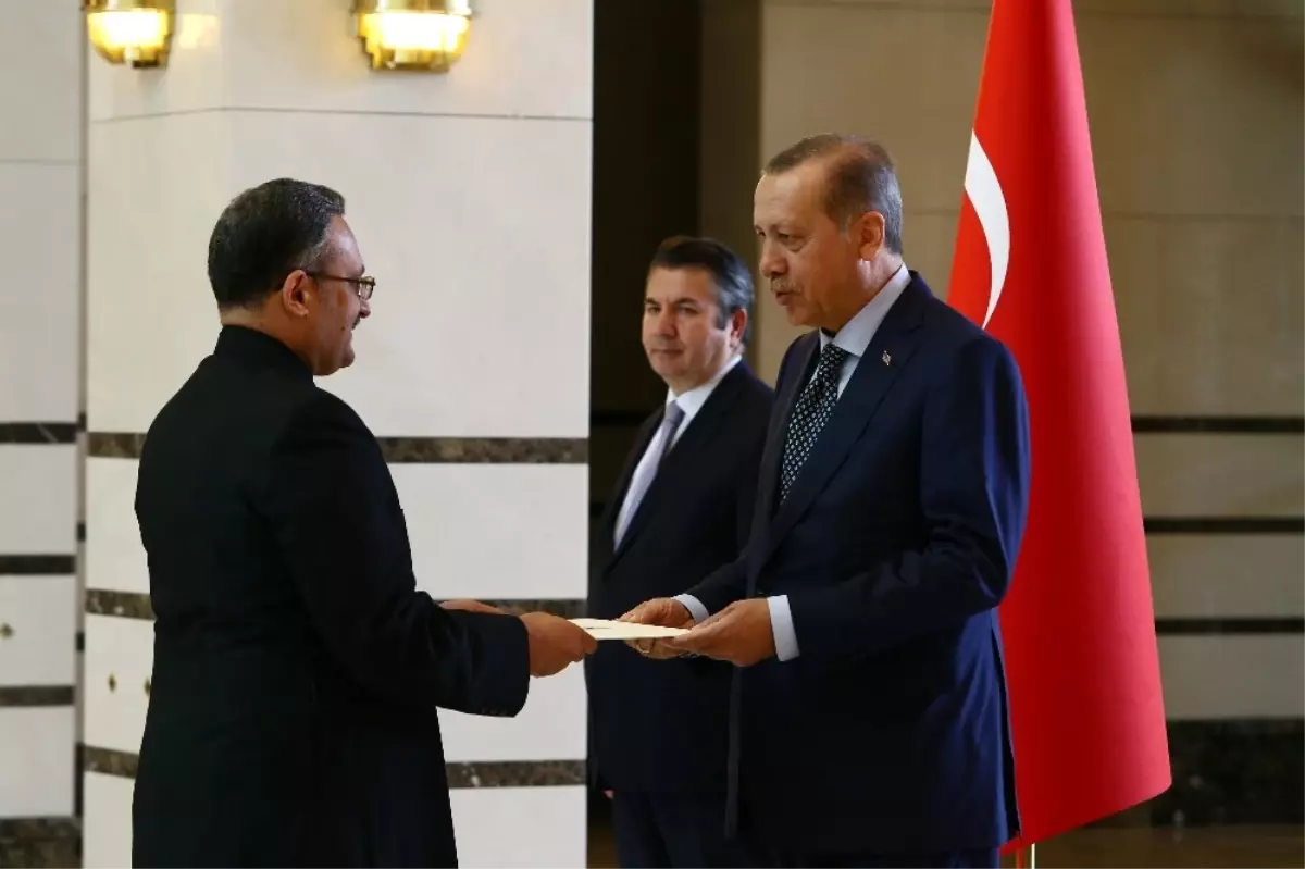 Cumhurbaşkanı Erdoğan, Pakistan Büyükelçisi Qazi\'yi Kabul Etti