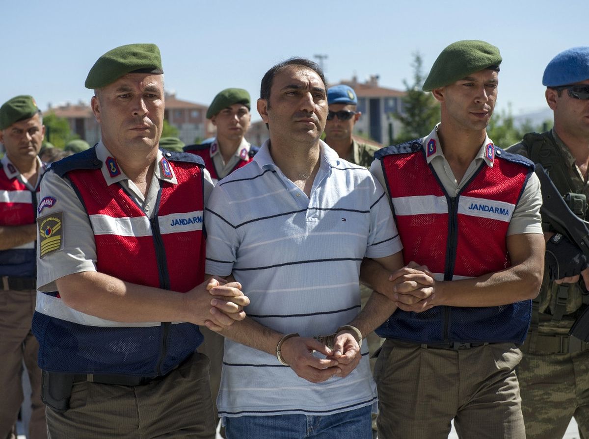 Darbe Sanığı Pilot İsmini Bile Reddetti