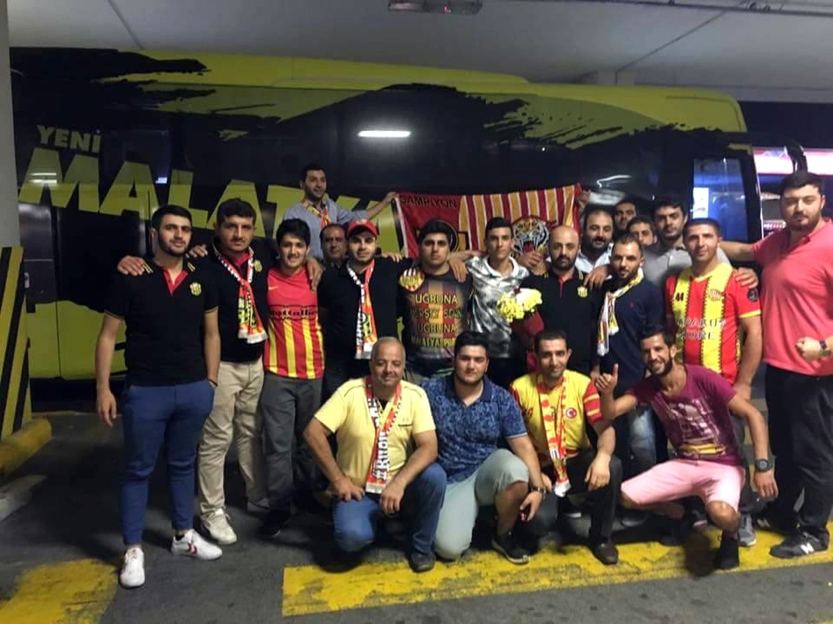 Evkur Yeni Malatyaspor\'a İstanbul\'da Coşkulu Karşılama