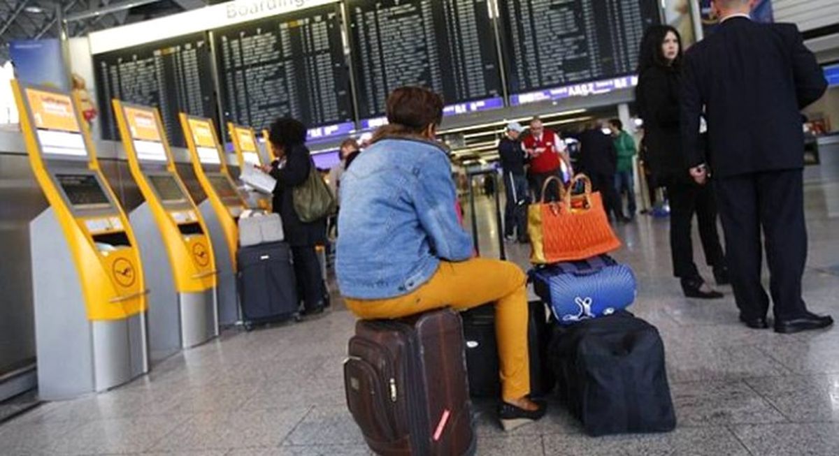 Frankfurt Havalimanı\'nda Biber Gazlı Saldırı