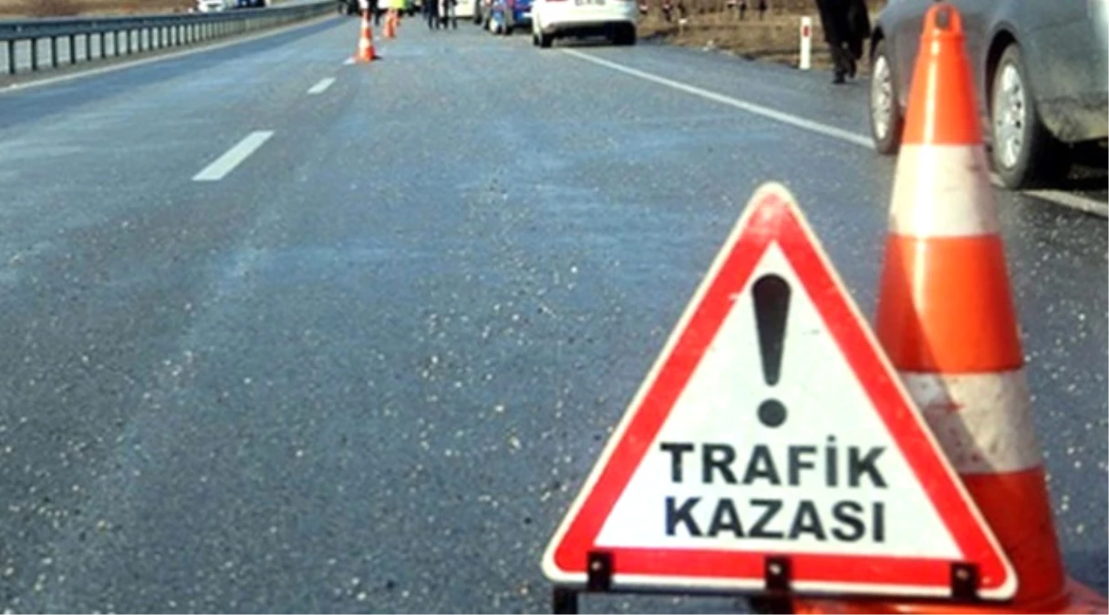 Kocaeli\'de Trafik Kazası: 2 Yaralı