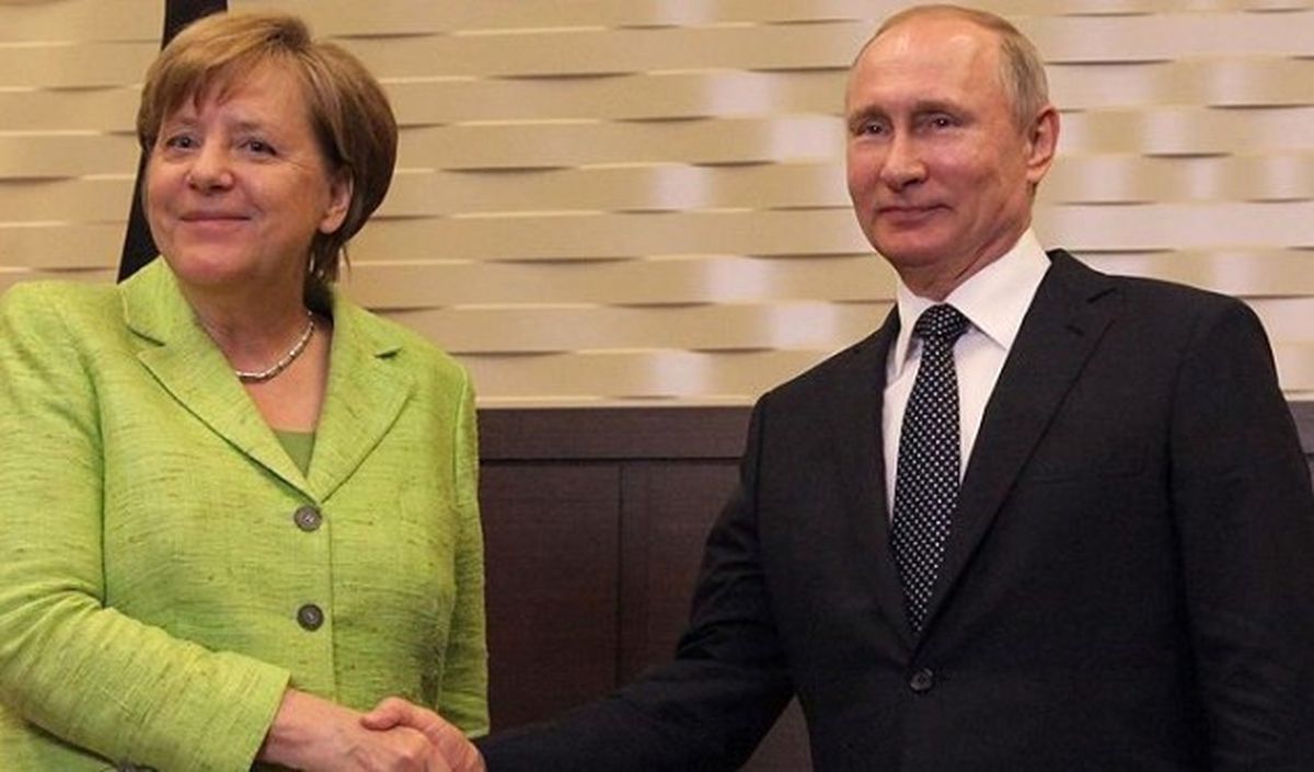 Merkel ile Putin Kuzey Kore\'yi Görüştü