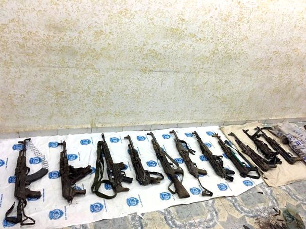 Nusaybin\'deki Yasaklı Mahallede PKK\'nın Silahları Bulundu