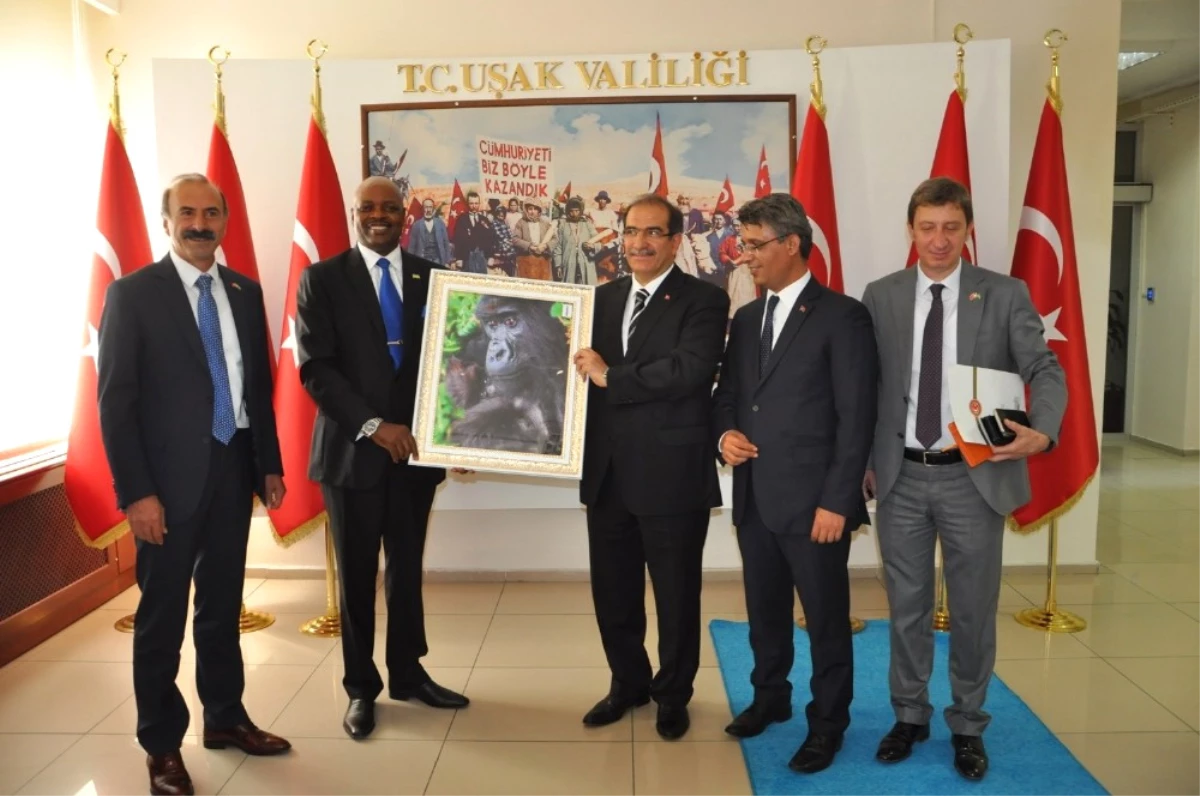 Ruanda\'nın Ankara Büyükelçisi Nkurunziza Uşak\'ta
