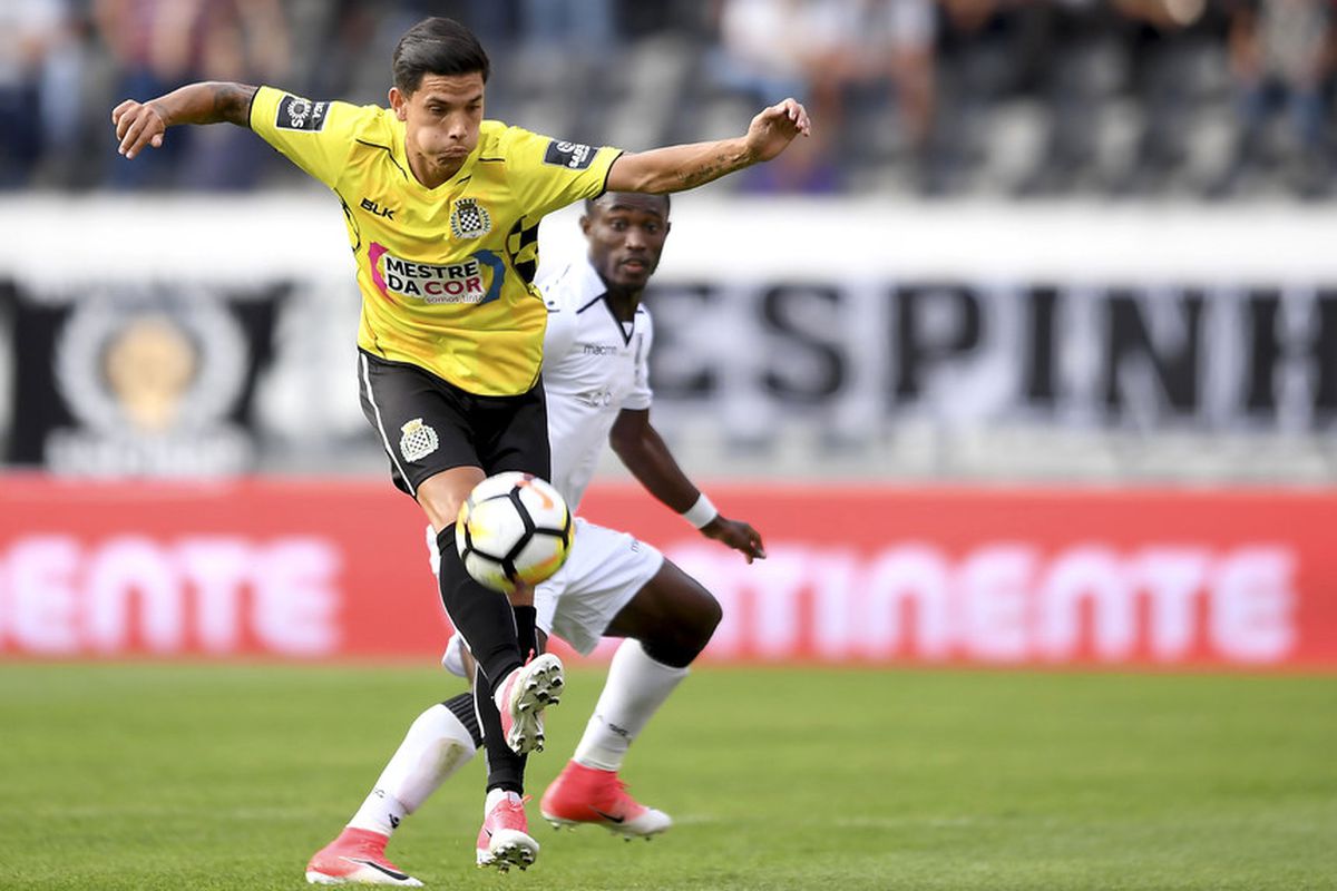 Vitoria Guimaraes Evinde Galip